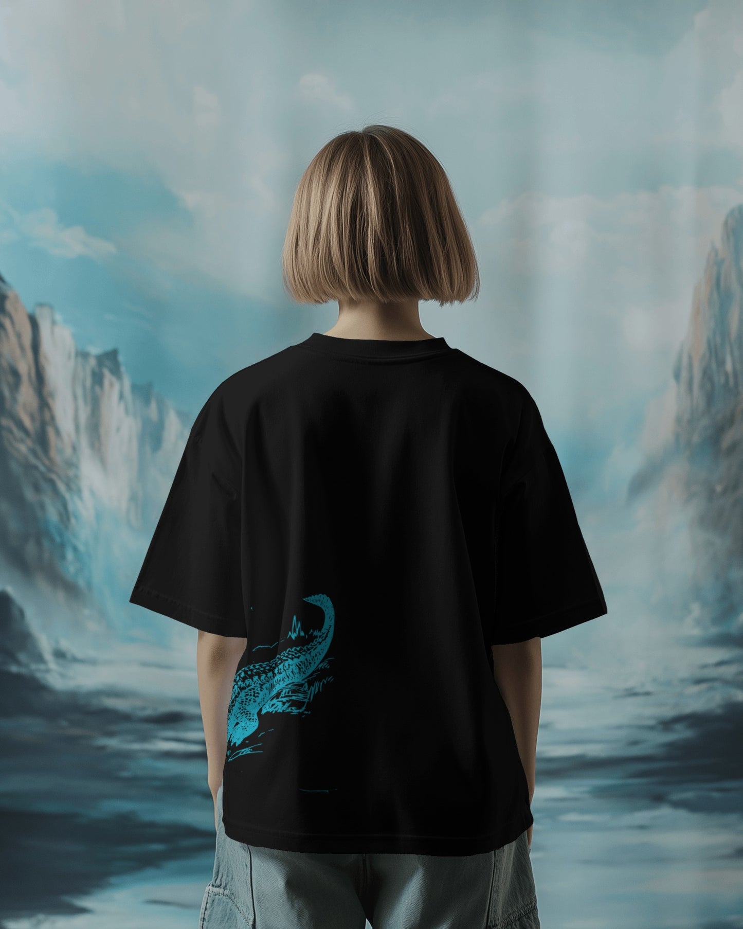 Black T-Shirt with Crocodile Graphic Print – Stylish and Comfortable